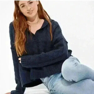 NWT American Eagle Navy Blue Soft Hooded V-Neck Oversized Sweater Size Medium